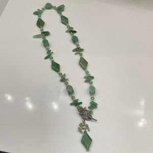 Green stone necklace with silver details